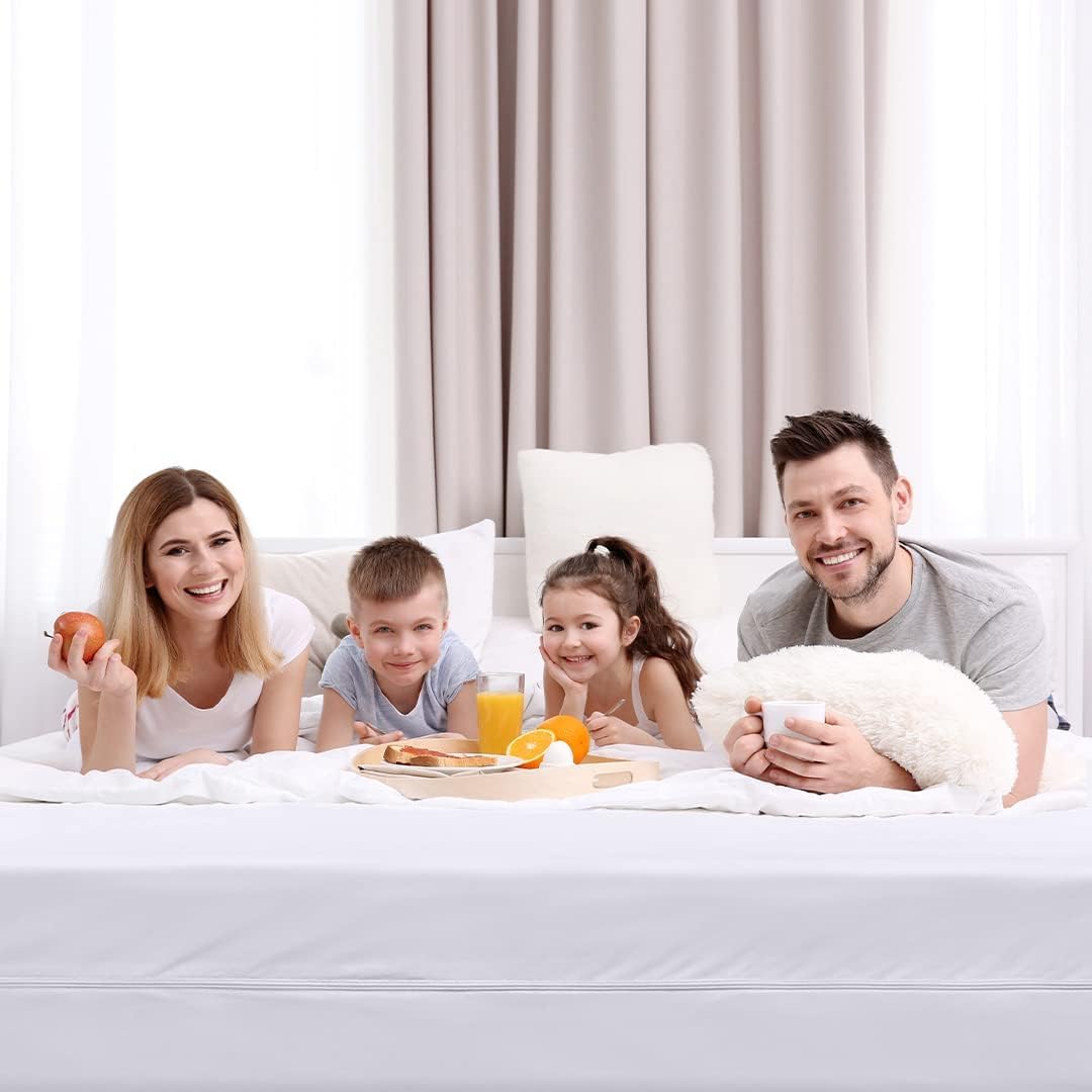 Utopia Bedding Waterproof Mattress Protector Full Size, Zippered Mattress Encasement Bed Bug and Dust Mite Proof, Absorbent Six-Sided Mattress Cover Utopia Bedding