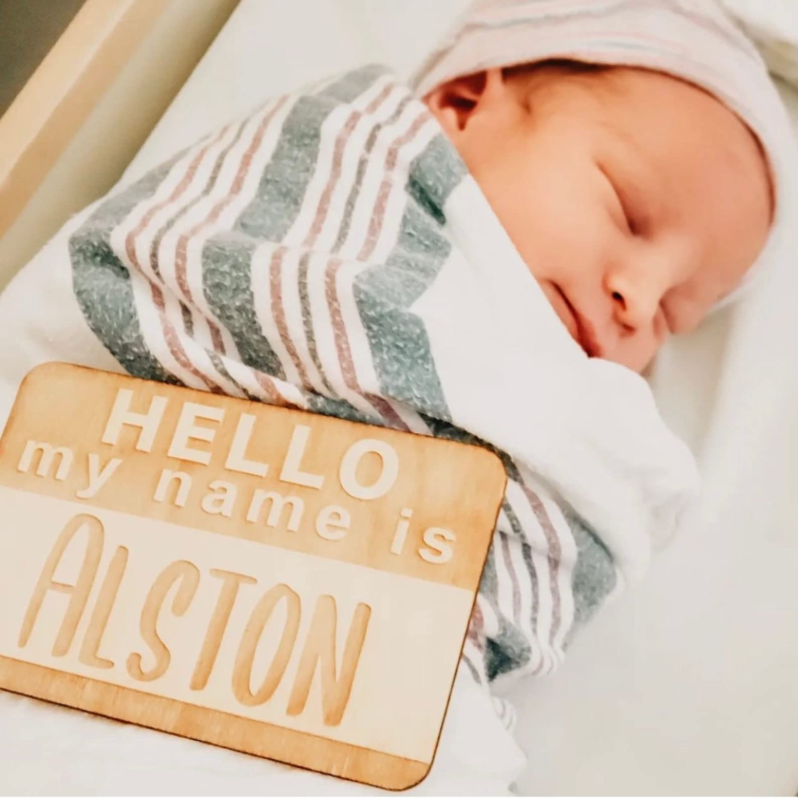 Custom Baby Name Sign Hospital Welcome 3D Hello Name Announcement Plaque Laser Cut Wood Photo Prop Sign Design Trendy - WoodArtSupply