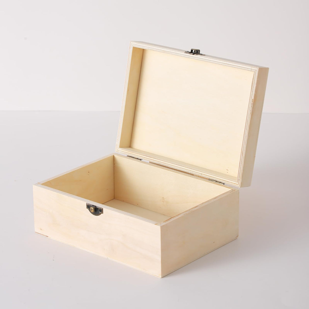 Xhqsulsclac 2 Pack Large Unfinished Wooden Box with Locking Clasp - 9.2x6.9x4.5 in-8.2X5.8X3.5in Natural Super Thick Poplar Box DIY Keepsake Wooden Box Xhqsulsclac