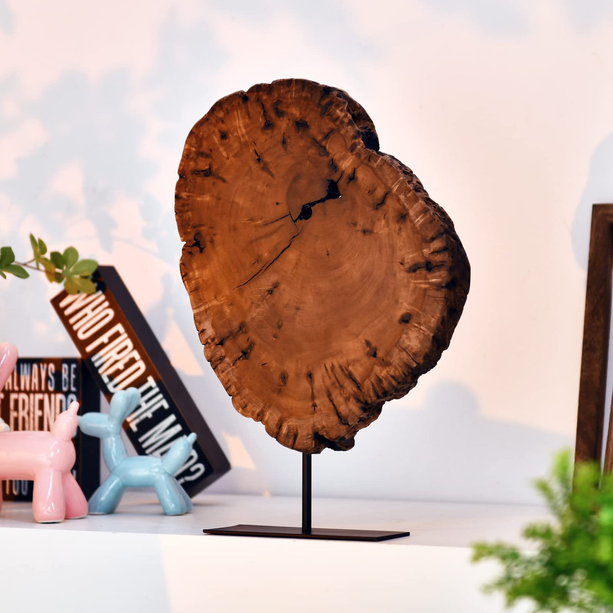 WELLAND Irregular Date Tree Sculpture, Wood Tabletop Sculpture Collectible Decoration for Home Office Decor, Approximate Size Over 7.87 x 7.87 x 1.57 Inches WELLAND