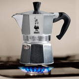 Bialetti - Moka Express: Iconic Stovetop Espresso Maker, Makes Real Italian Coffee, Moka Pot 3 Cups (4.3 Oz - 130 Ml), Aluminium, Silver Bialetti