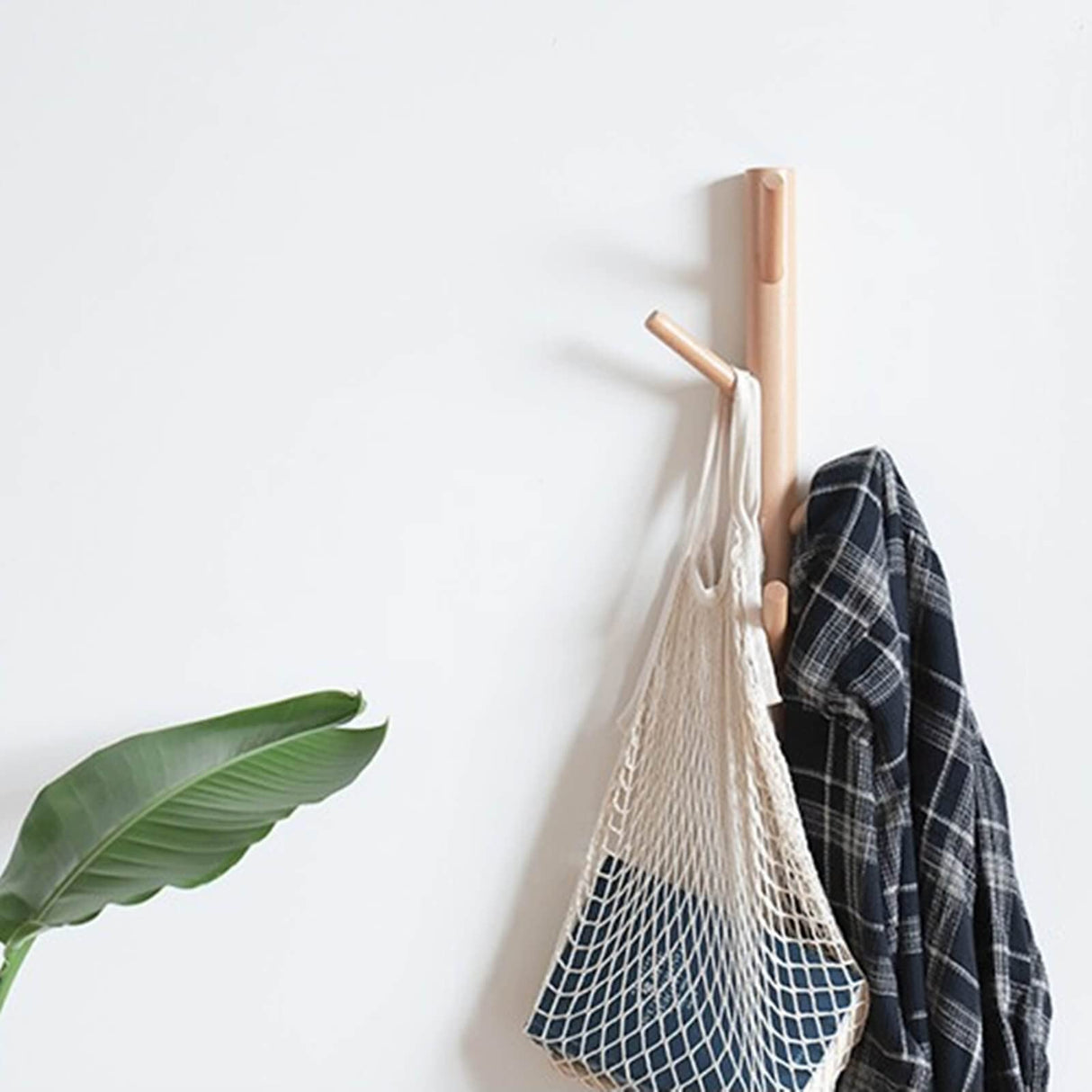 VAWNKUKN Coat Rack 2 pack-Wall Mounted Hat Rack Coat Hooks-Sturdy Wooden Coat Rack Stand-Entryway Hall Tree Coat Tree with Solid Base for Hat,Clothes,Purse,Scarves,Handbags,Umbrella(Nature) VAWNKUKN