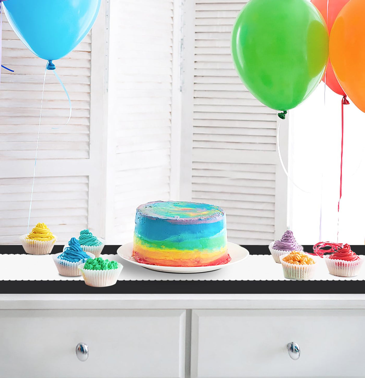 MUNILAIL 6 Pcs White Scalloped Table Runner 14 x 108 Plastic Table Runner for Birthday Wedding Baby Shower Party Disposable Table Runner MUNILAIL