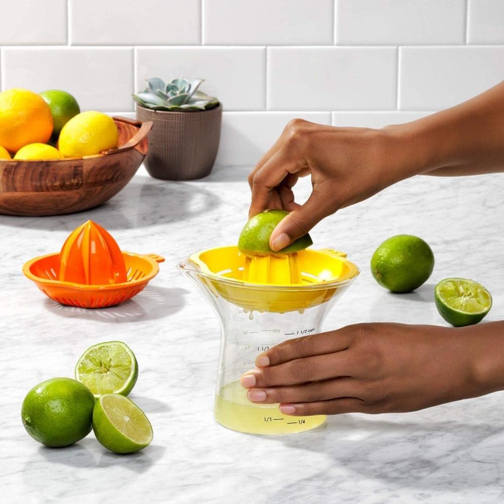 OXO Good Grips 2-in-1 Citrus Juicer, Orange OXO