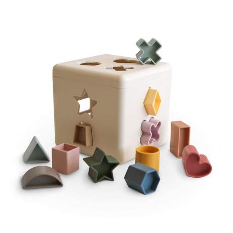 mushie Shape Sorting Box | Educational Learning Toy for Toddlers with 12 Shapes | Made in Denmark (10+ Months) mushie