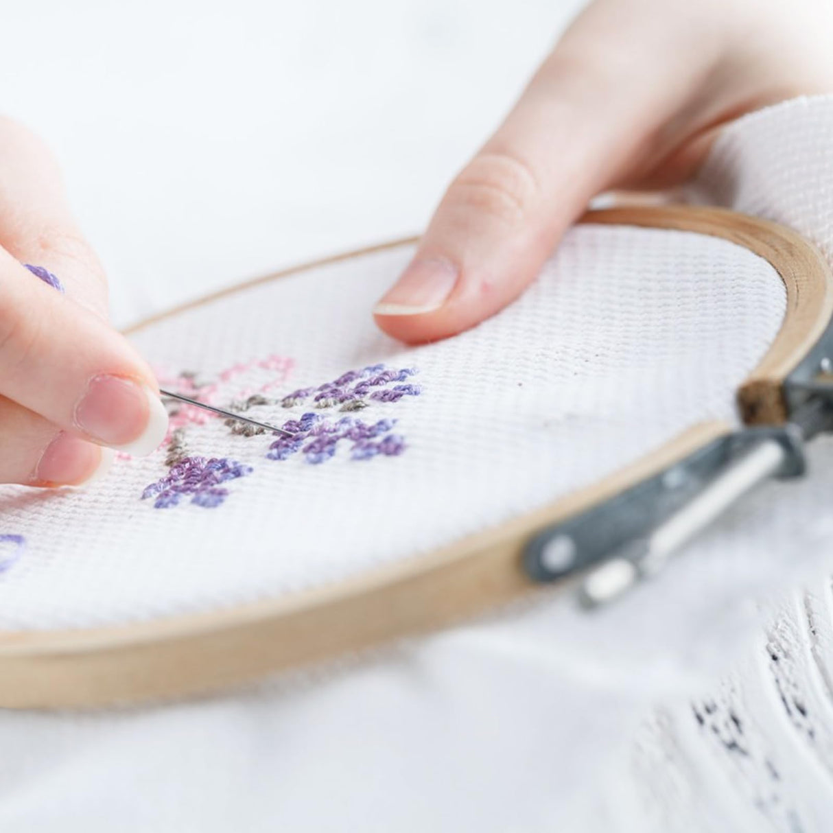 MIDELONG 6 PCS Aida Cloth 14 Count Cross Stitch Fabric, 3 Sizes White Classic Reserve Cross Stitch Aida Cloth for Home DIY Handmade Needlework Craft Embroidery Decoration MIDELONG