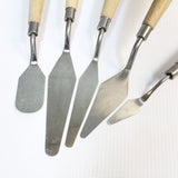Mont Marte Studio Palette Knife Set, 5 Piece. Selection of Different Sizes and Styles of Stainless Steel Palette Knives. Mont Marte