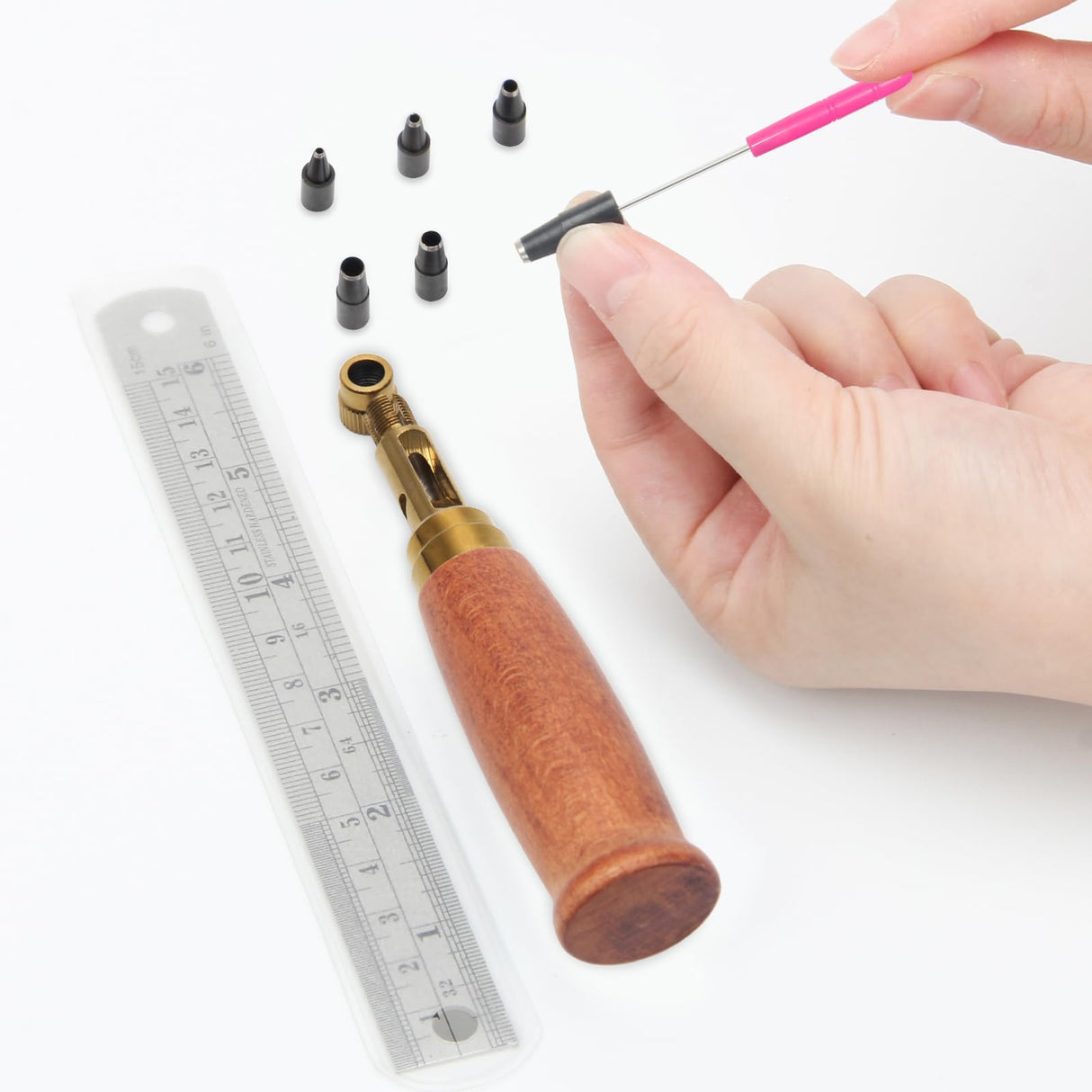 Japanese Screw Punch, Boyistar Wood Handle Belt Hole Puncher, Adjustable Leather Hole Punch Tool (Brown) Boyistar