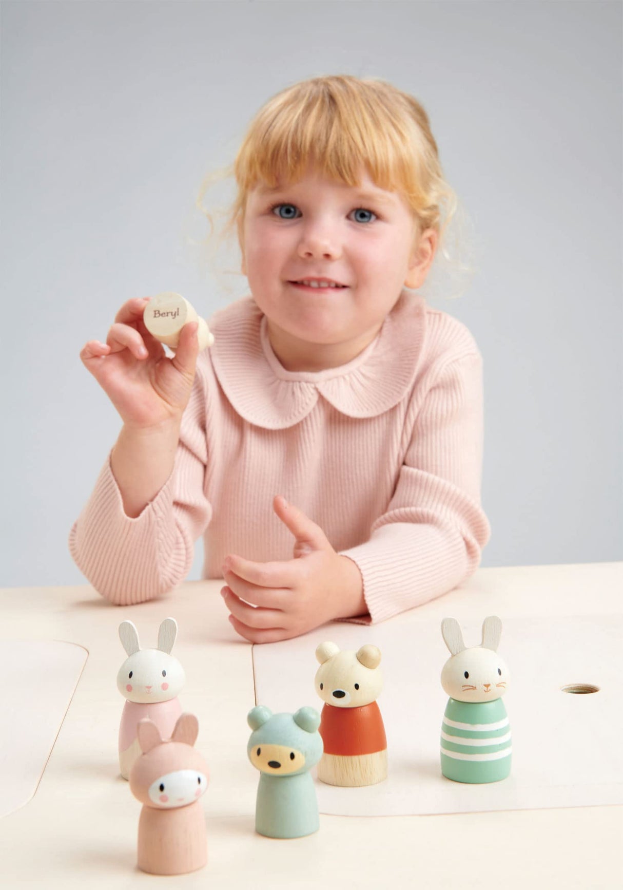 Tender Leaf Toys - Bear Tales - Wooden Dollhouse Add-on Dolls Playset, Figures of 3 Pcs Bear Family for Children - Inspires Endless Imaginative Play - Age 3+ Tender Leaf Toys