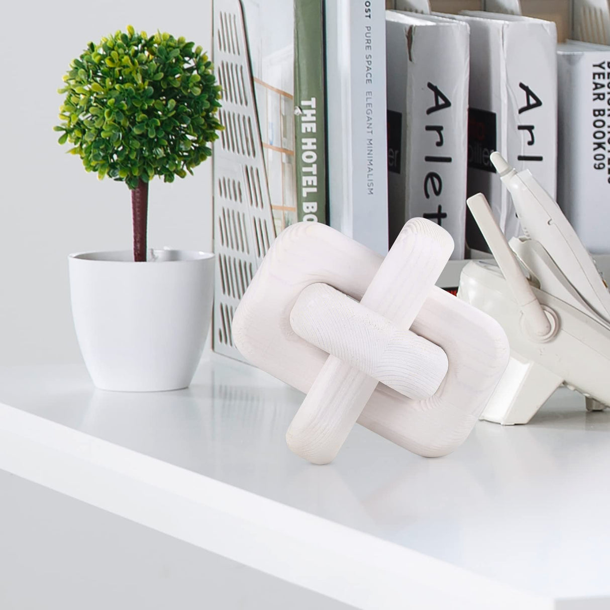 oliruim Wood Knot Decor Boho Hand-Carved White Wood Chain Knot Decor for Bookshelf, Shelf, Entryway Table, Coffee Table, Living Room TV Stand, Farmhouse Rustic Decor Aesthetics (White) oliruim