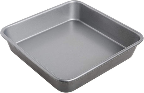 Cuisinart 9-Inch Chef's Classic Nonstick Bakeware Square Cake Pan, Silver Cuisinart