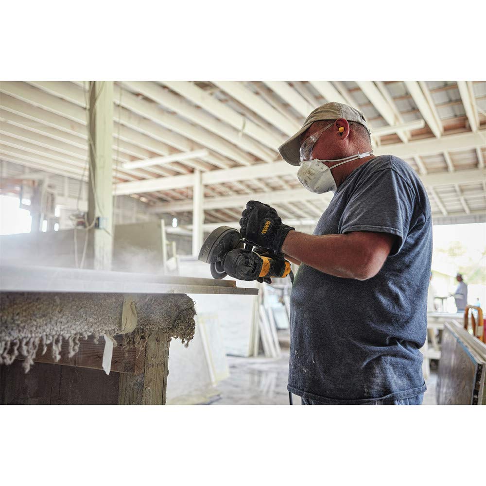 DEWALT Angle Grinder, Variable Speed, 5-Inch, 13-Amp, Corded (DWE43231VS) DEWALT