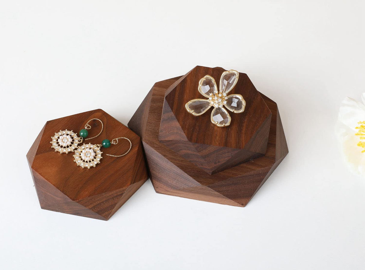 GemeShou 2pcs Wooden Jewelry display tray, Hexagon jewelry display riser, Jewelry retail shop photography props【Walnut Hexagon tray-2pcs】 GemeShou