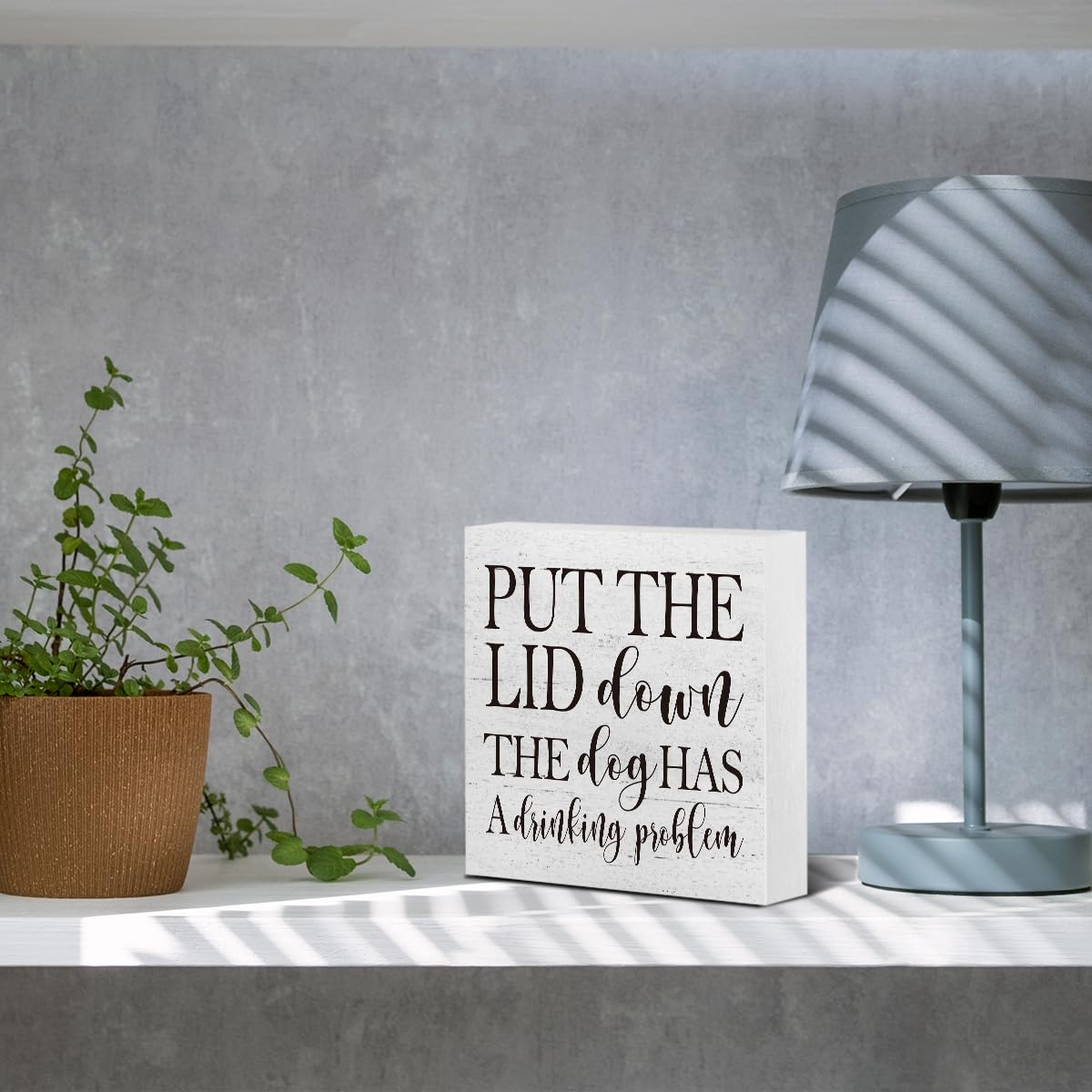 mmiishe Put the Lid Down the Dog Has a Drinking Problem Wooden Box Sign Decorative Funny Bathroom Wood Box Sign Home Decor Rustic Farmhouse Square Desk Decor Sign for Shelf 5 x 5 Inches mmiishe
