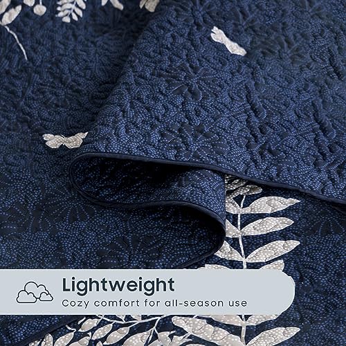 Wake In Cloud - Floral Quilt Set, Botanical Elegant Flower Tree Leaf Modern Pattern Printed, Reversible Lightweight Bedspread Coverlet, 3 Pieces, Navy Blue Gray, Queen/Full Size Wake In Cloud
