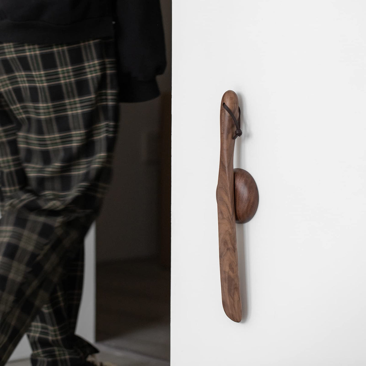 muso wood Shoe Horn 15" Long Handle for Seniors, Wooden Shoehorn for Men Women Kids Elderly Pregnancy - Hang Easily (Walnut) muso wood