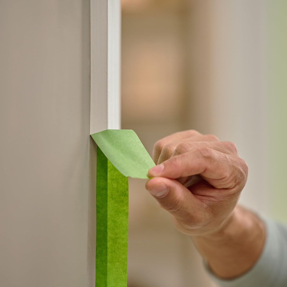 FrogTape Multi-Surface Painters Tape with PAINTBLOCK, 1 Inch Wide (0.94 In. x 60 Yds), Medium Adhesion, Green, 1 Roll (1358463) FrogTape