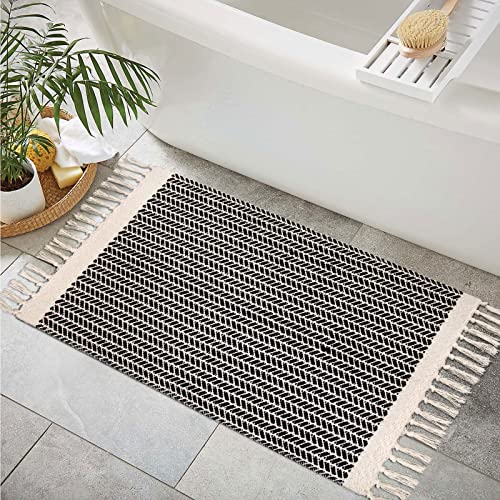 Lahome Boho Bathroom Rugs, Small 2x3 Front Door Mat Lightweight Kitchen Rug Woven Cotton Area Rug with Tassels, Farmhouse Washable Black and White Throw Rug Low Pile Carpet for Entry Laundry Lahome