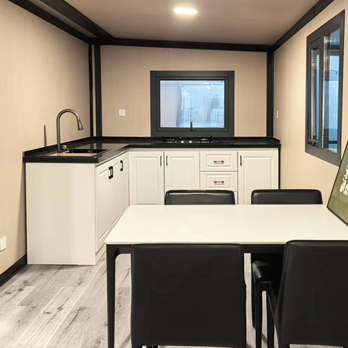 Expandable Modular Tiny Home, Prefab Tiny Home for Sale, 2 Bedroom Container House with Kitchen and Bathroom, Tiny House to Live in for Adults Generic