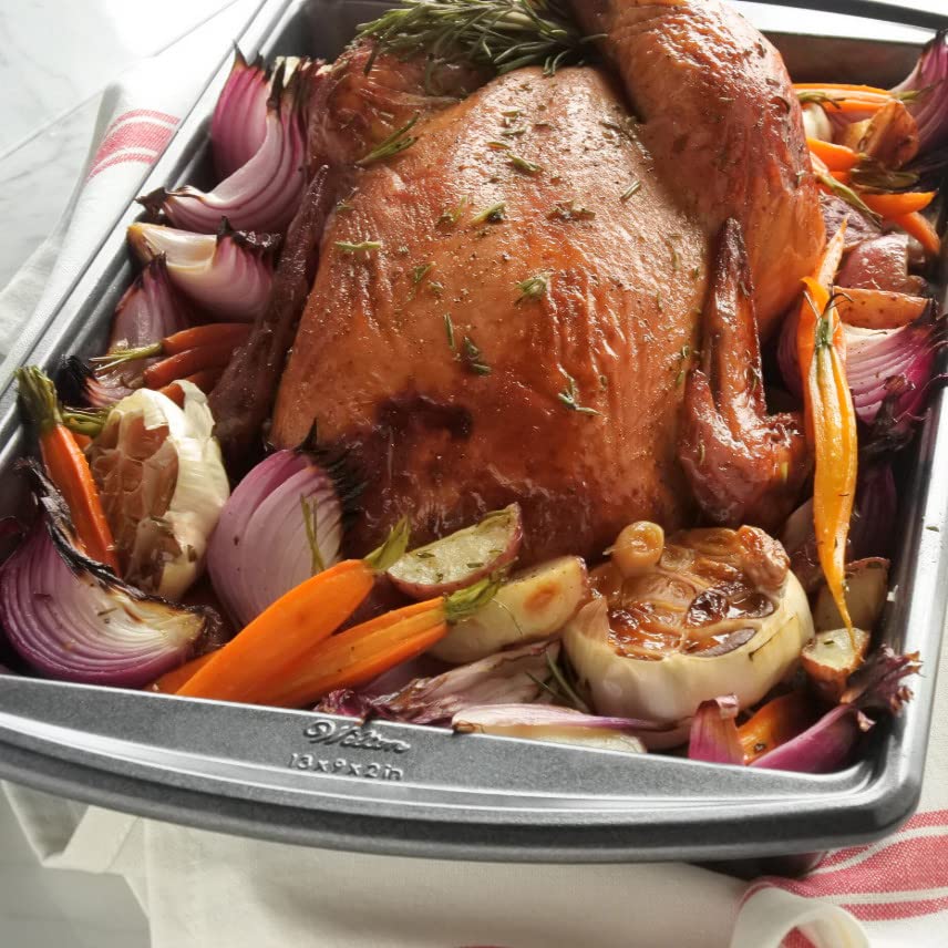 Wilton Advance Select 9x13 Inch Oblong Baking Pan, Made without PFAS, Anti-Warping, Non-Stick Cake Pan With DuraLast™ Silicone-Infused Coating (Steel) Wilton