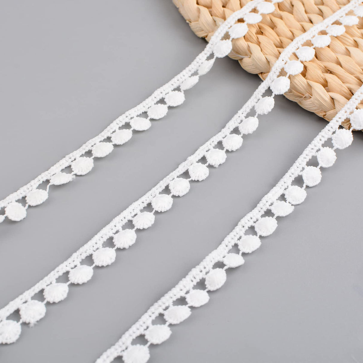 URROMA White Lace Trim Lace Ribbon, 15 Yards Tassels Lace Trim Embroidery Lace Trim Vine lace for Garment Sewing DIY Craft Costumes Home Decor, 1.3cm URROMA