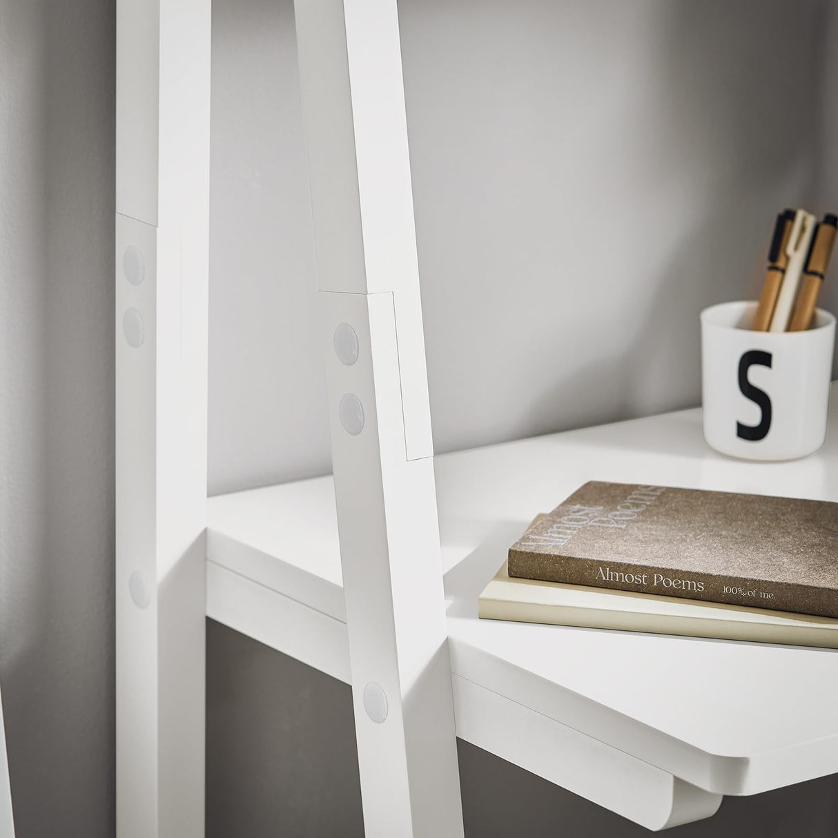 Haotian SoBuy Ladder Shelf Desk, Bookcase, Book Shelf, Leaning Desk with Shelves, Wall Shelf, White FRG60-W SoBuy