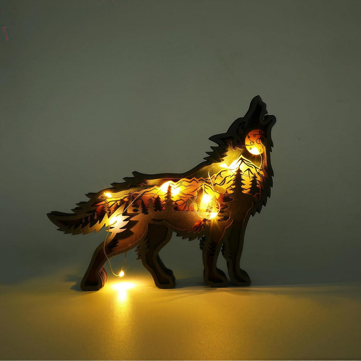 3D Wood Carving Animals Lamp Home Decorative, Cute Bear Family Elephant Presents Ideas Christmas Living Room Office Decor Warm LED Night Lights Gift for Friend Daughter Son Mom Dad (Wolf) Drawelry