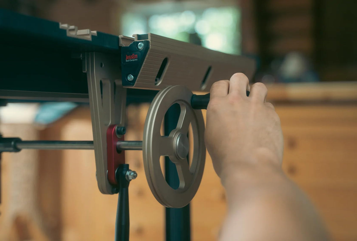 Mast-R-Lift Excel II (Table) JessEm