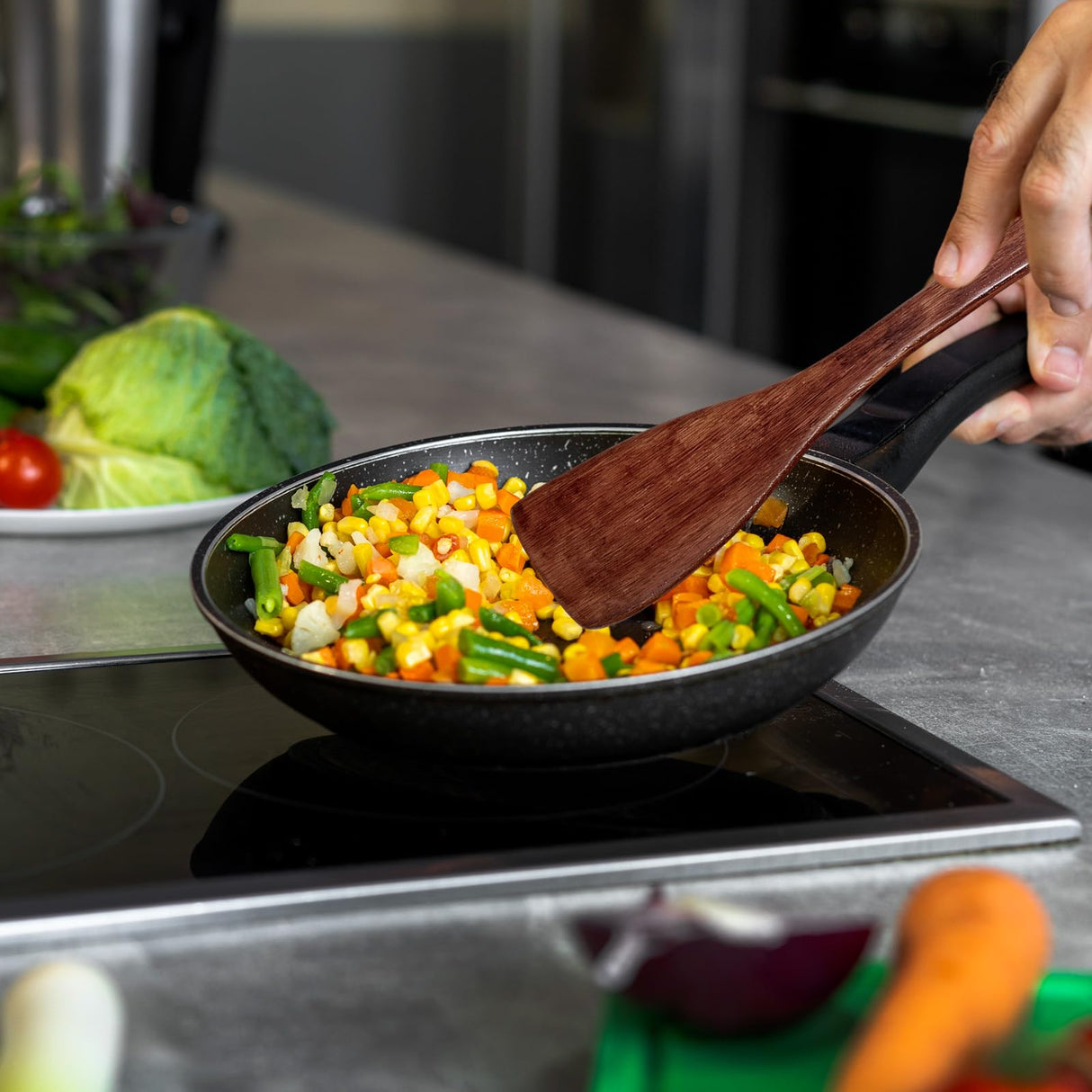 Giantree 4Pcs Wooden Spatulas, Olive Wood Cooking Spatula Wood Spoons for Cooking Long Handle Non-Stick Wooden Spatula for Kitchen, Restaurant Wok Pan Tableware Giantree