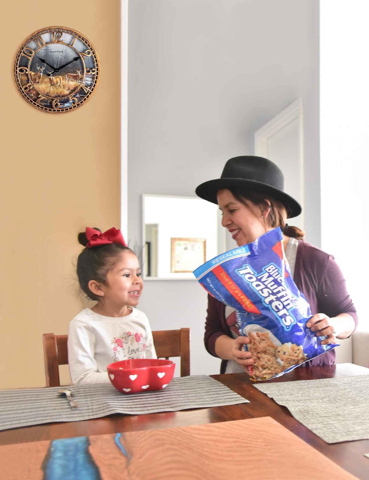 WANGIRO Round Wall Clock Farmhouse Plastic Deer Clock Battery Operated Silent Non-Ticking Rustic Clock 12 Inch for Home Kitchen Living Room Bedroom Office Decor (Antique Copper) WANGIRO