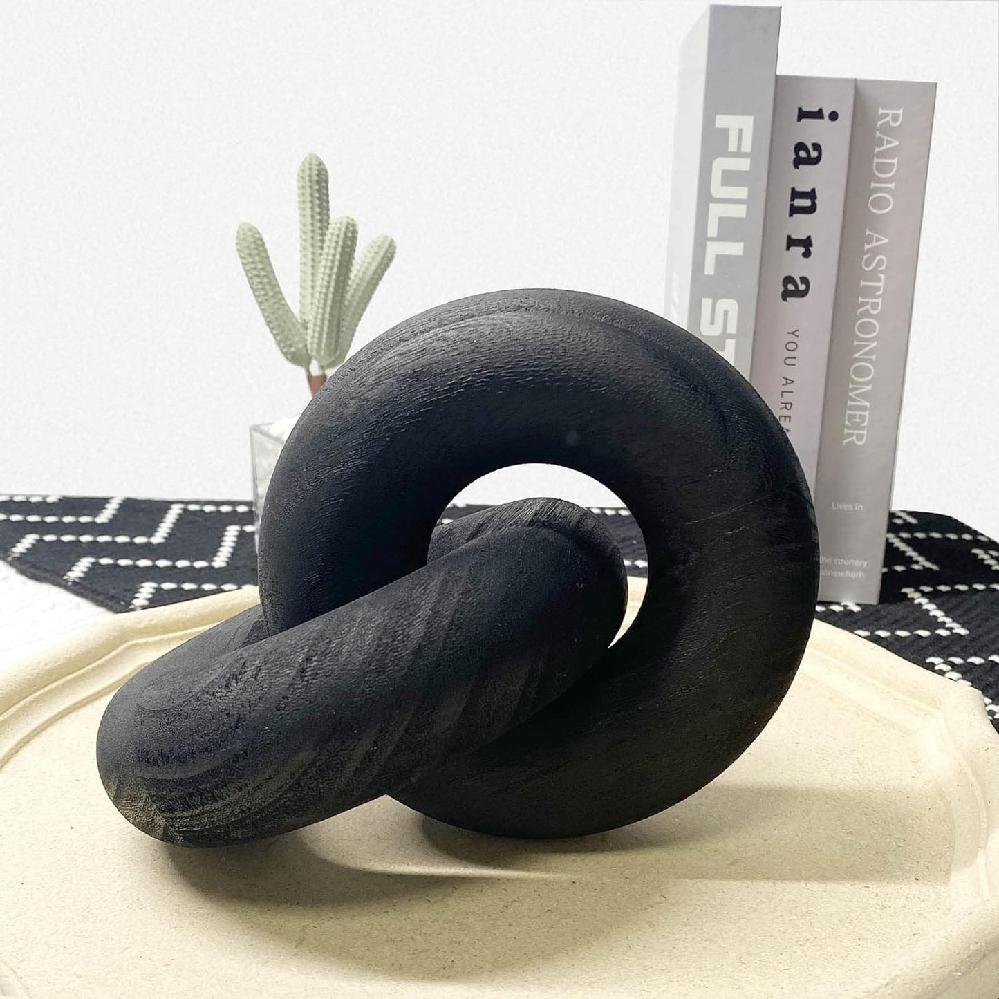 YiLiiod Wooden Knot for Coffee Table Decor Shelf Decor Boho Home Decor Statues, Modern Farmhouse Bookshelf Decorative Objects Wood Chain Link for Living Room- Black