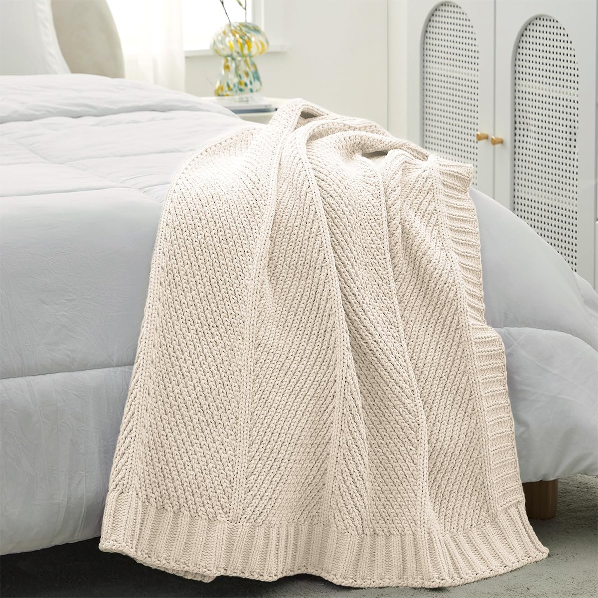 Amélie Home Chevron Chenille Knit Throw Blanket for Couch, Cozy Texture Decorative Soft Blanket for Sofa & Chair, 50"x60", Ivory Amélie Home