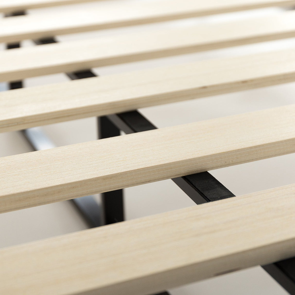 ZINUS Metal Box Spring with Wood Slats, 7.5 Inch Mattress Foundation, Sturdy Steel Structure, Easy Assembly, Full Zinus