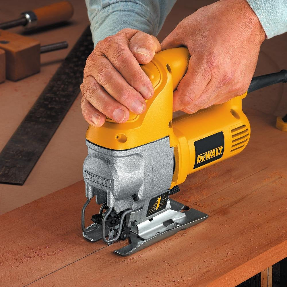 DeWalt DW317 Vs Orbital Jigsaw - WoodArtSupply