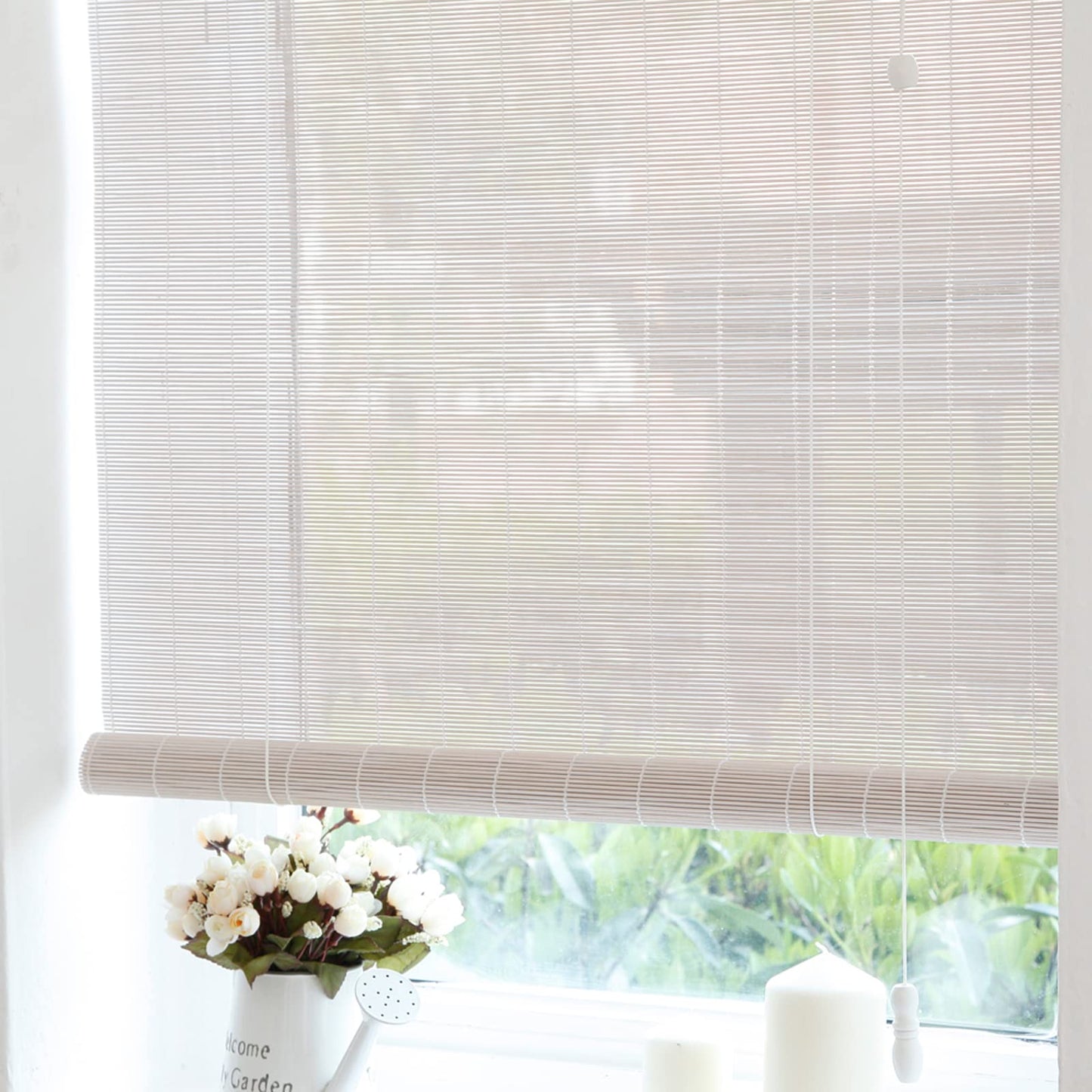 KUISOGAN White Bamboo Roller Blind - Elegant Light-Filtering Shade for Privacy and Sun Protection