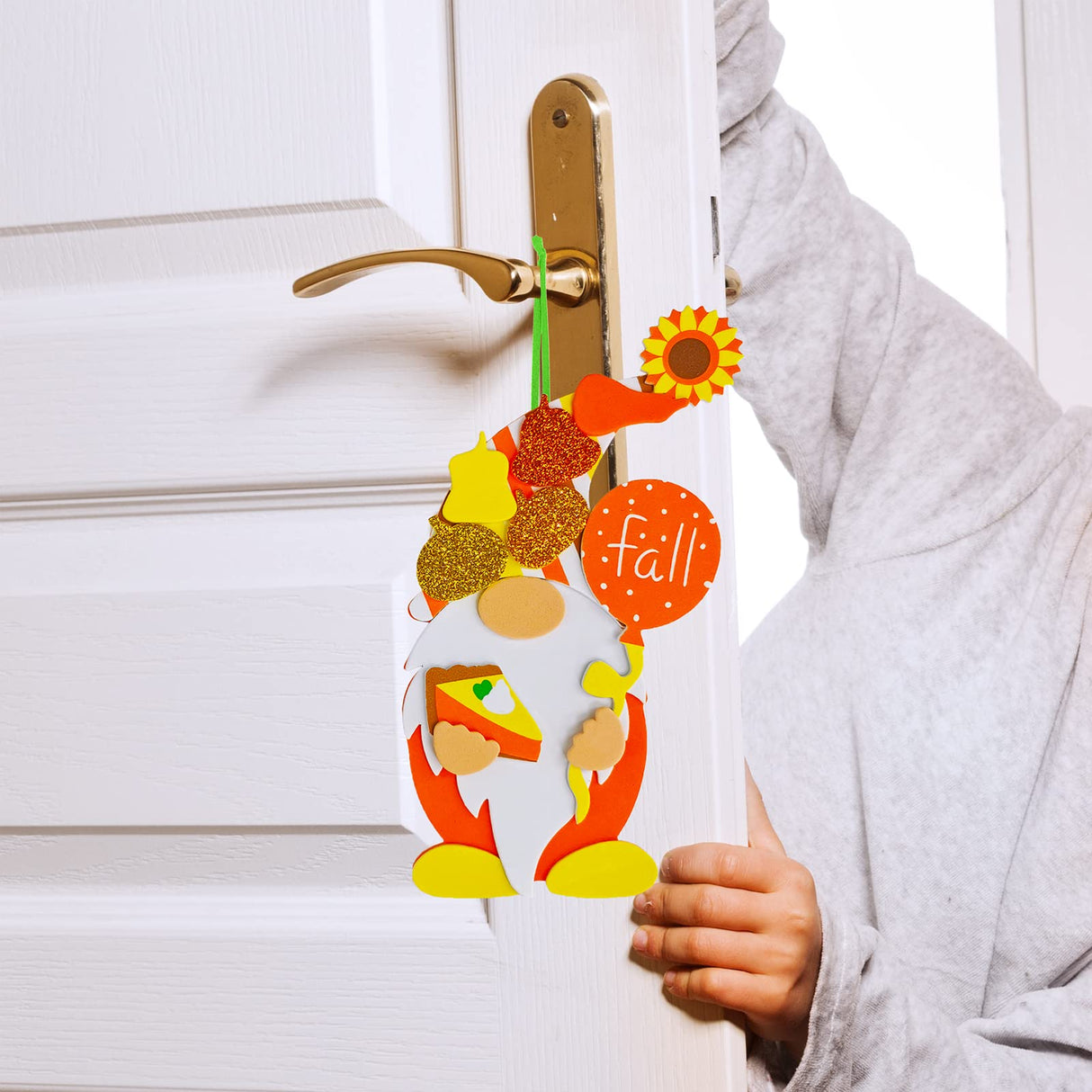 Winlyn 24 Sets Fall Craft Kits DIY Fall Gnome Ornaments Decorations Art Sets Fall Leaf Pumpkin Sunflower Foam Stickers Arts and Crafts for Kids Autumn Halloween Thanksgiving Activity Art Project Winlyn