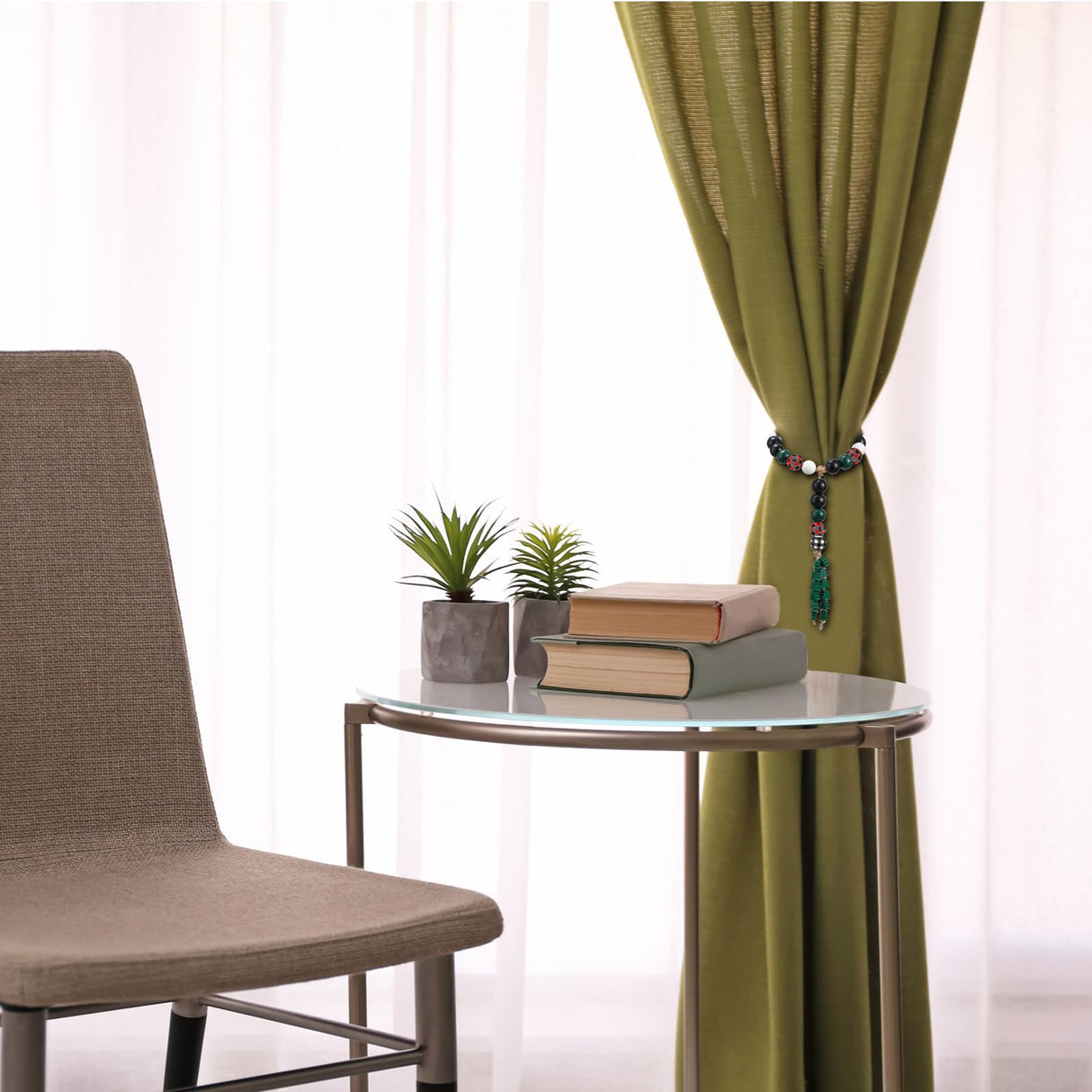 Junkin Christmas Wooden Bead Kit: 201 Pcs - 0.63 Inch Buffalo Plaid & 0.47 Inch Christmas Tree Shaped Beads with 6.6 Feet Natural Cord for DIY Garlands & Jewelry Junkin