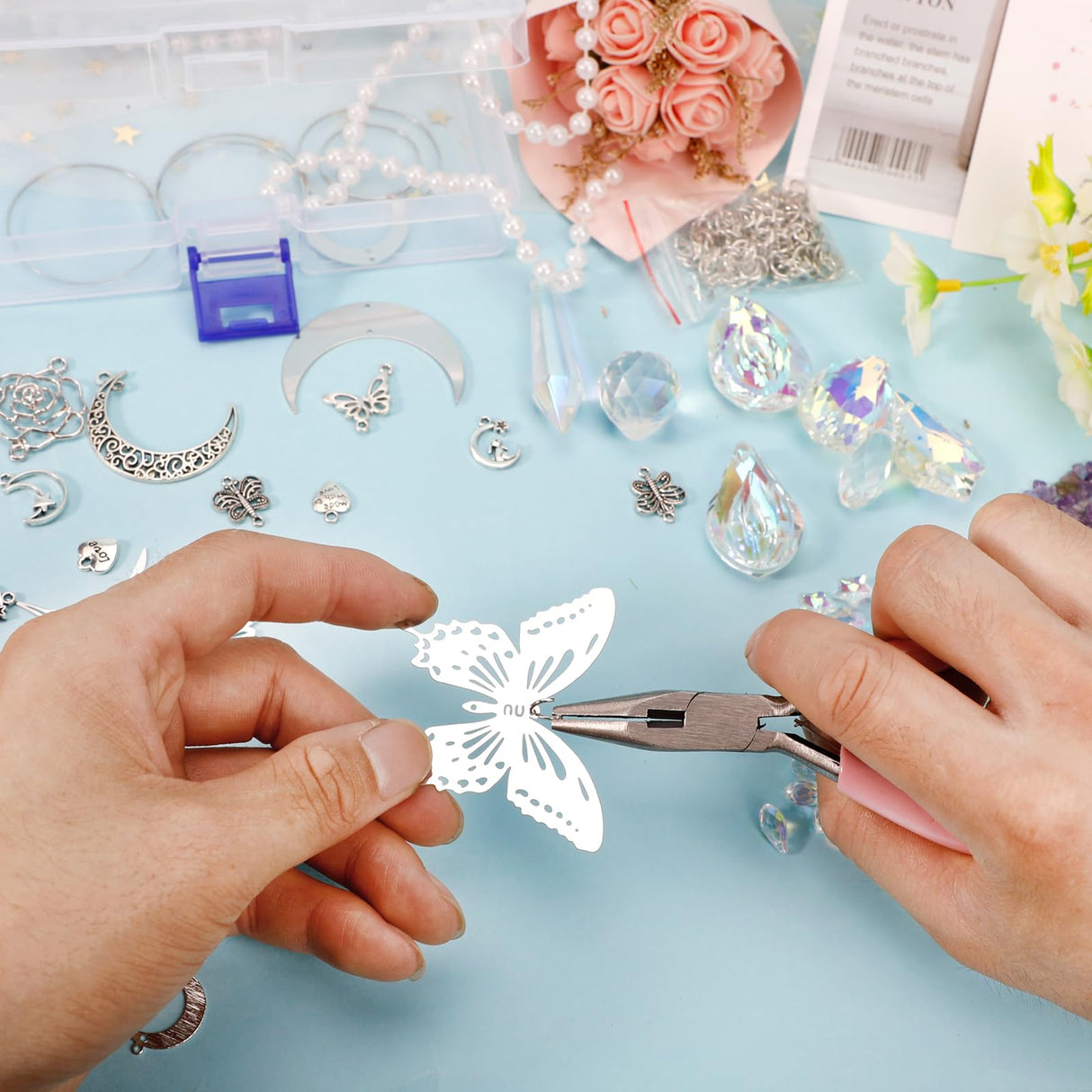 HYBEADS DIY Suncatchers, 400pcs Sun Catchers Making Supplies Kit Art and Crafts for Adults Hanging Prism Sun Catcher with Crystals Rainbow Maker for Indoor Window Home Wedding Garden Christmas Decor HYBEADS