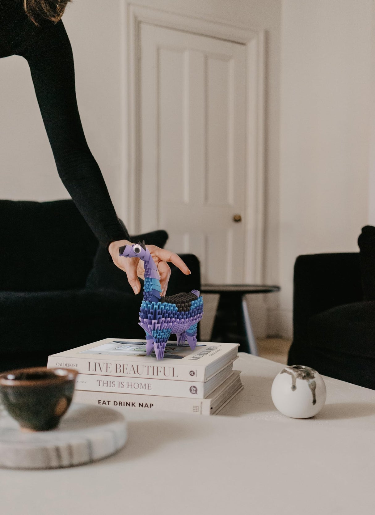 Creagami Llama Origami Set - 480 Piece 3D Modular Paper Sculpture Kit for Craft Enthusiasts Ages 7 - Adult, Clear Creagami