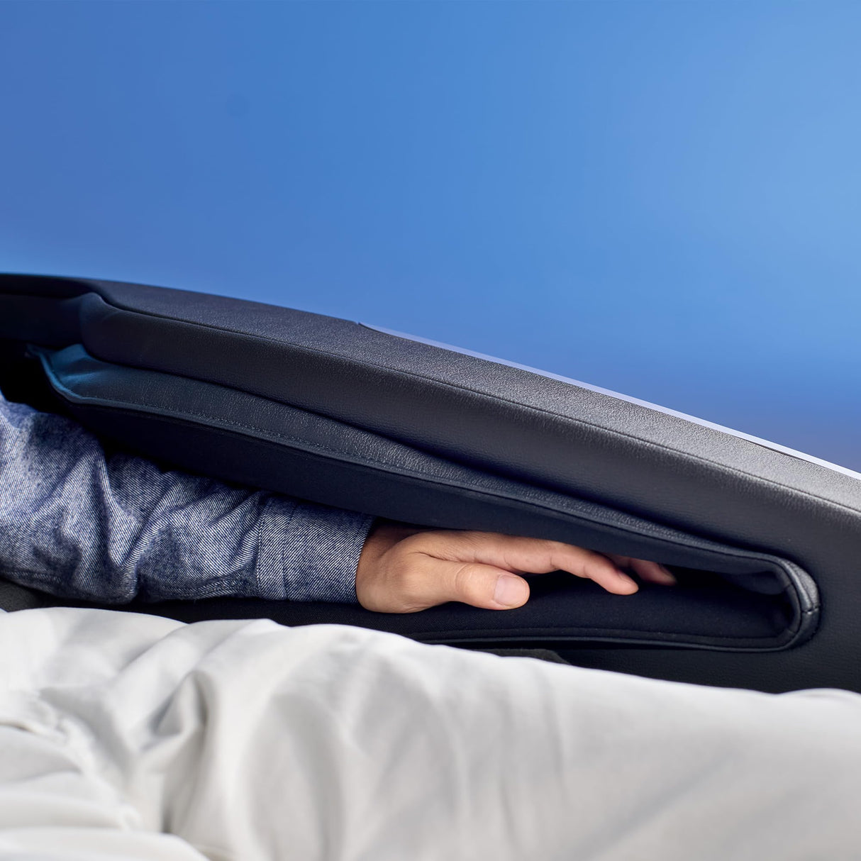 FUJIIRYOKI Cyber Relax Ai 5D Massage Chair - Advanced Massage Technology, Relaxing, Therapeutic, Home & Office, Stainless Steel Base, Polyurethane Foam, Accommodates 6'4" (Cream) FUJIIRYOKI