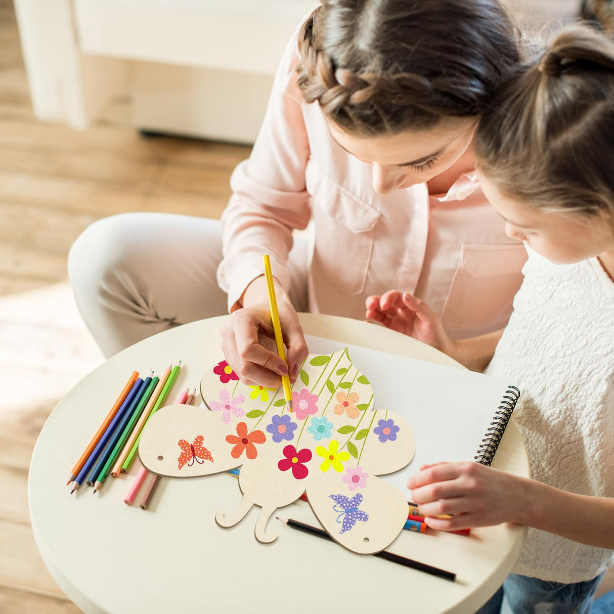 Large Size 12" Wooden Spring Ornaments to Paint, Bee Wooden DIY Blank Unfinished Round Wood Discs Ornament for Crafts Hanging Decorations(3PCS) Sophena