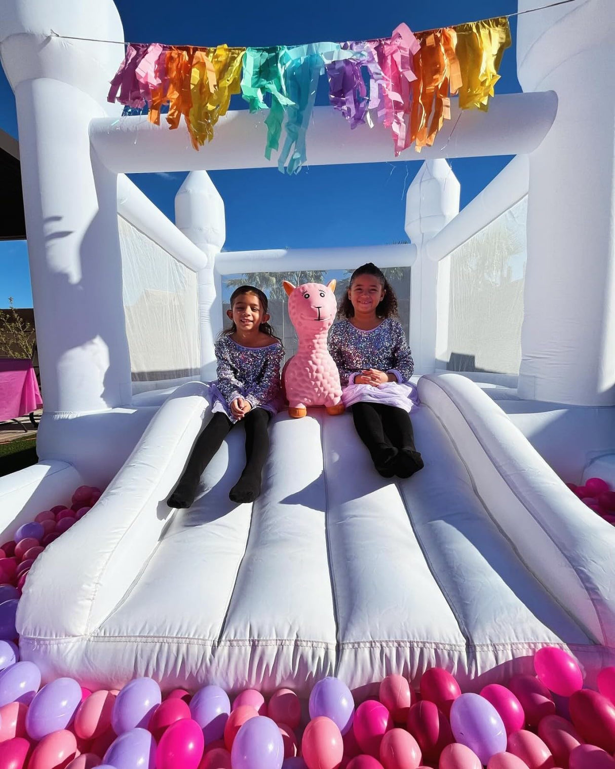 Inflatable White Bounce House for Kids with UL Blower-Portable, Large Ball Pool and Jump Space 3in1 Bouncy Castles A Spacious Joy-Room Bounce House for Kids 3-12 (Oxford material-13' L X 8' W X 8' H) Cessbong