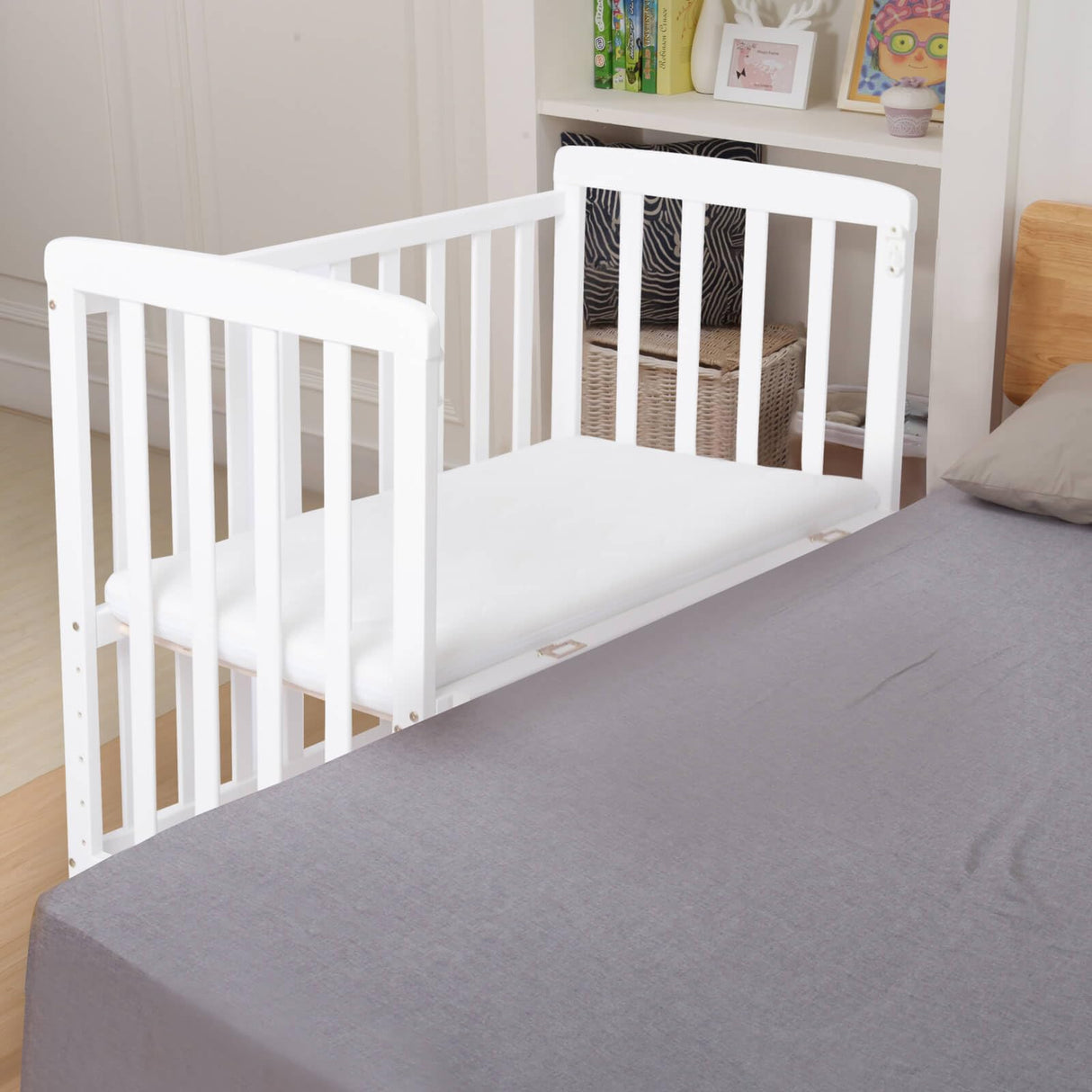 Flwrgirl Baby Bassinets Bedside Sleeper - Pine Wood Bassinet Bedside Sleeper,6 Heights Bedside Bassinet for Baby,Co Sleeper for Baby in Bed with Mattress,Baby Bedside Bassinet Crib,White Flwrgirl