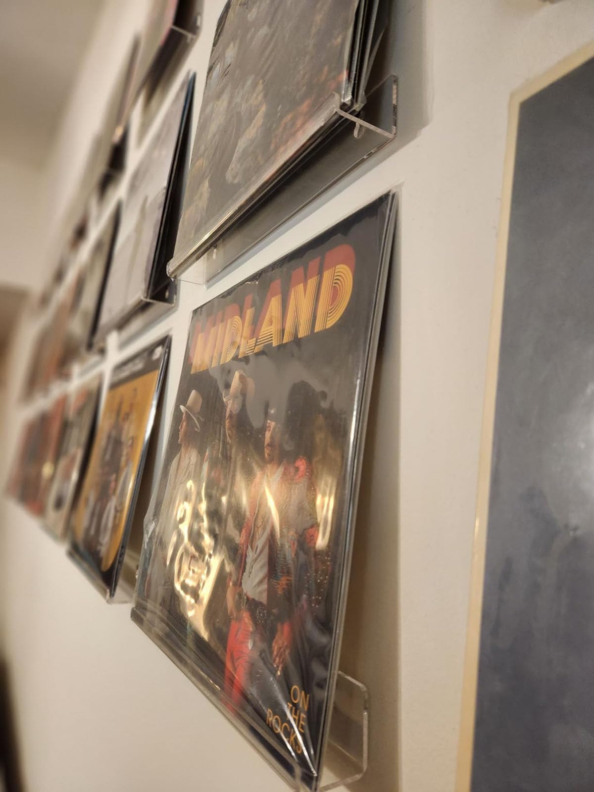 NIUBEE Clear Vinyl Record Shelf Wall Mount - Thumbnail 4