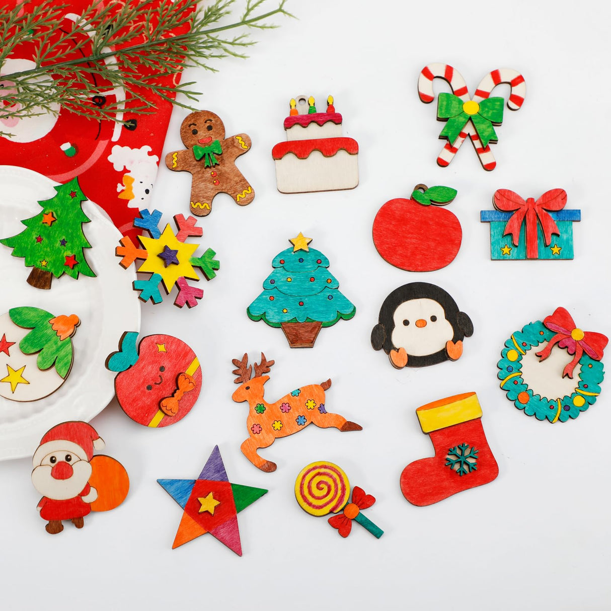Worgree Christmas Crafts for Kids, 36pcs DIY Wooden Magnets Art Craft Supplies Painting Kit for Boys Girls Ages 4-8 8-12 Xmas Stocking Stuffers Toys Party Favors Gifts Goodie Bag Fillers Holiday Decor Worgree