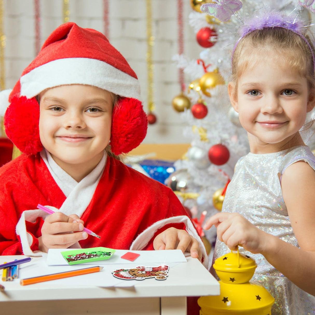 Xuhal 30 Pcs Christmas Diamond Painting Magnets Christmas Animal Diamond Art Magnet Kits for Adults Cute 5D Rhinestone Xmas Santa Hats Animal Refrigerator Magnetic Sticker for DIY Craft Fridge Gifts Xuhal