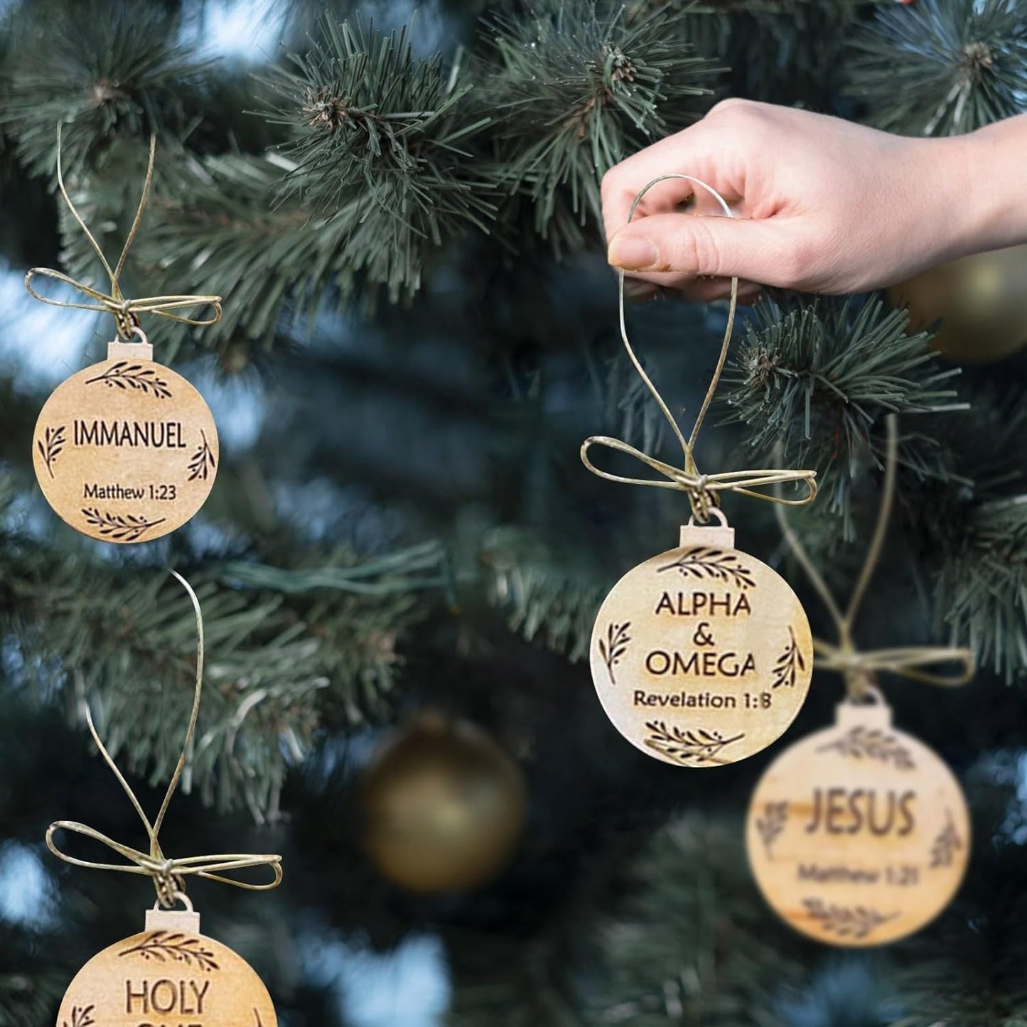 25 Pack Names of Jesus Ornaments, 5 cm / 2 inch Diameter | Name of Jesus Advent, Wood Hanging Ornaments with Savior Names, Ornaments for Christmas Tree Decor