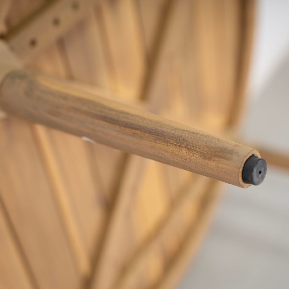 Christopher Knight Home Lalina Outdoor Coffee Table, Acacia Wood Accent Table with Slatted Panel Design, Round Patio Table for Garden Porch Balcony, Low Maintenance Outdoor Furniture, Natural Christopher Knight Home