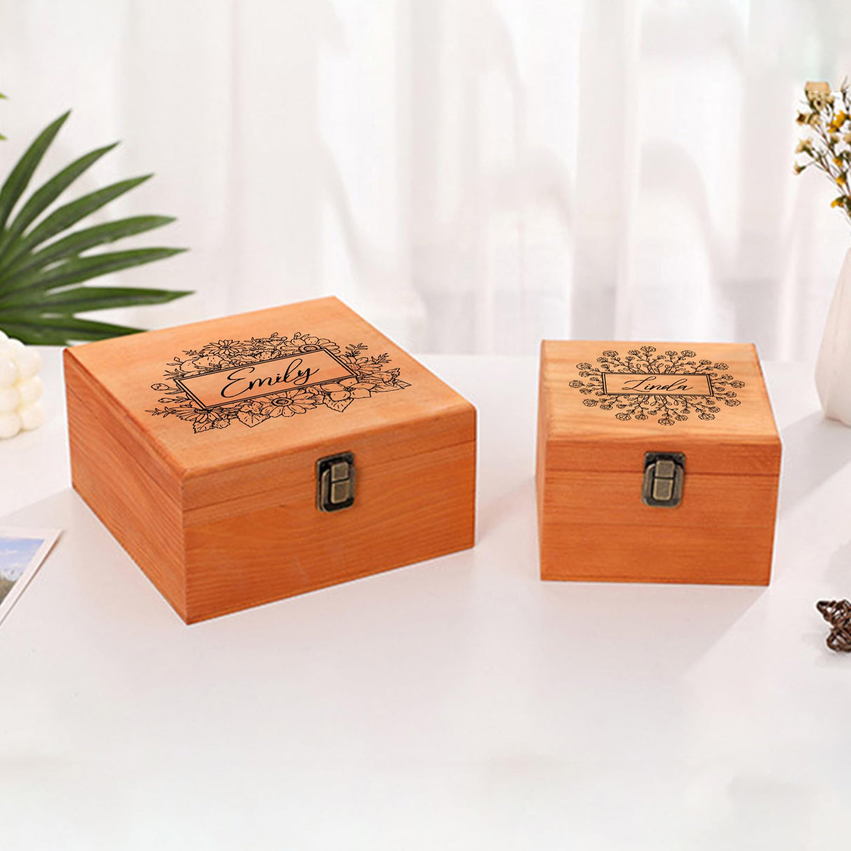 Cooayyaooc Personalized Keepsake Memory Box Custom Name Wooden Decorative Storage Box with Lids, Christmas Gift Box for Women Men Customized Gifts Cooayyaooc