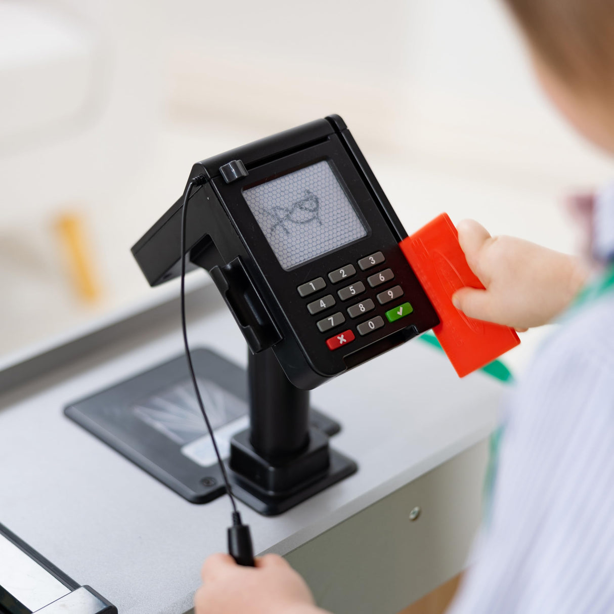 Melissa & Doug Freestanding Wooden Fresh Mart Grocery Store - FSC Certified Melissa & Doug